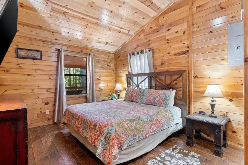 Misty Moonlight, Sleeps 4, Mountain Cabin Apartment Broken Bow Exterior foto