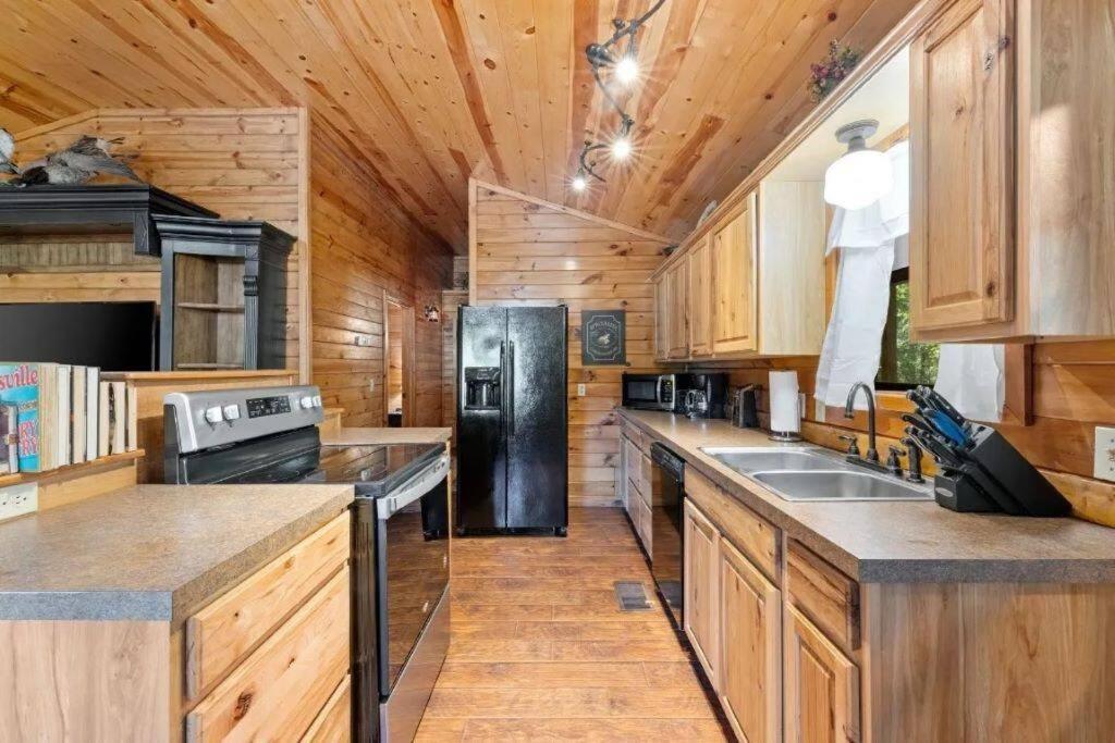 Misty Moonlight, Sleeps 4, Mountain Cabin Apartment Broken Bow Exterior foto
